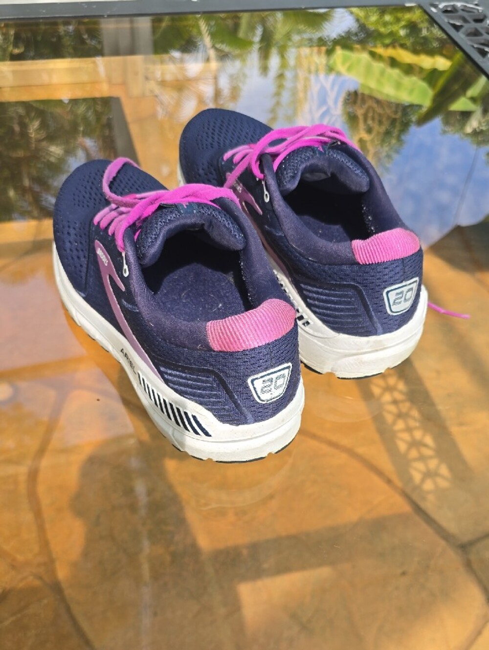 Brooks Ariel Women's Running Shoes - Navy with Pink Accents - Picture 2 of 6